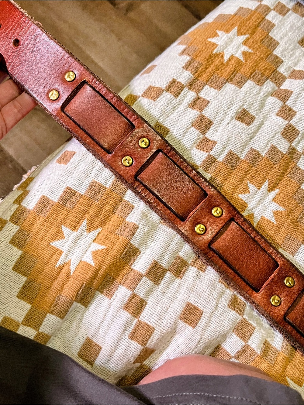 Lucky Brand brown woven leather studded belt men’s size 32 chunky brass buckle